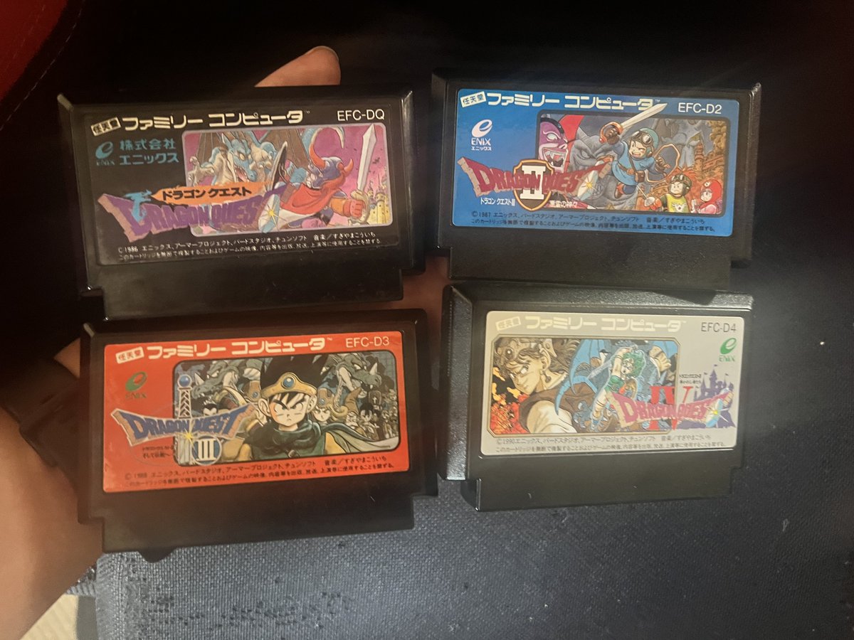 alfreein's tweet photo. 今から丁度40年前の本日5月27日は

RPGの名作「ドラゴンクエスト」の発売日です🎮

今夜22時から何かしらの発表があるらしいので期待しましょう✨

#エニックス
#ドラゴンクエスト
#レトロゲーム
#ファミコン https://t.co/wbhI8iQ4vG