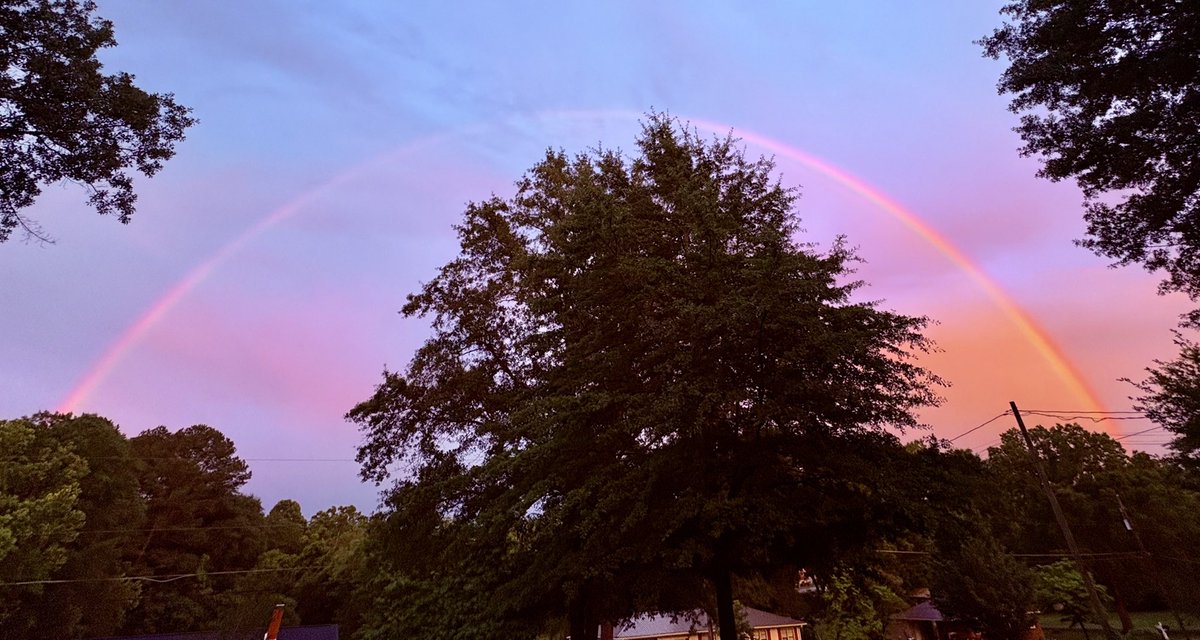 KGuthary's tweet photo. @spann a beautiful rainbow on one side of the house, followed by a beautiful sunset on the other! https://t.co/khFlf7k6lx