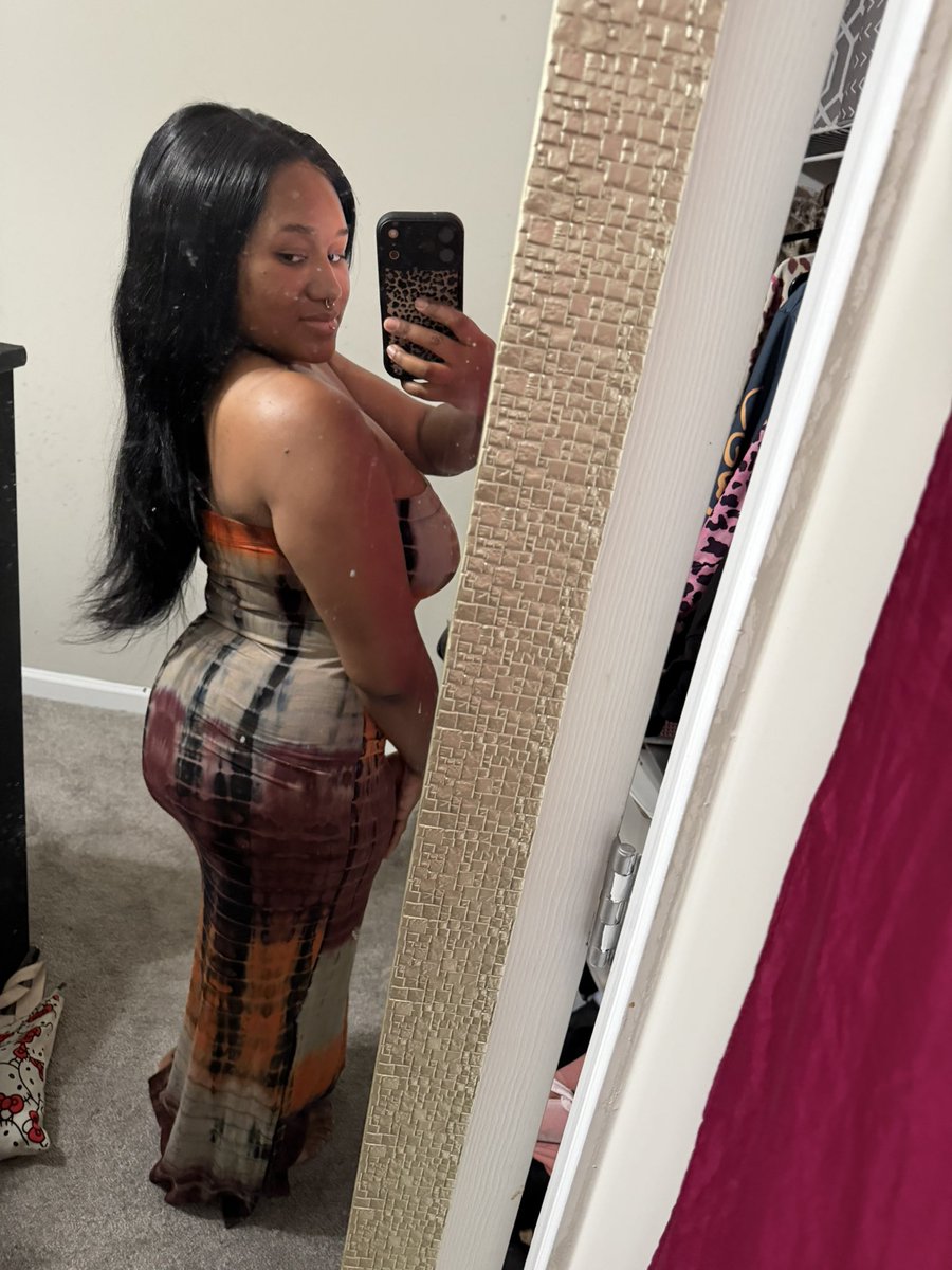 justmookmook's tweet photo. Yall I already know I love this dress👌🏾😩🩷 https://t.co/tPCK1cpee9