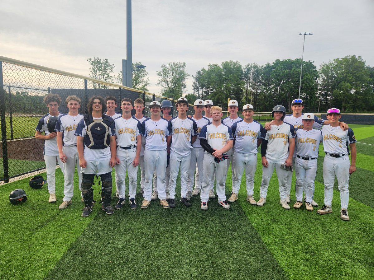 FairfieldBaseb1's tweet photo. Fairfield 6, New Haven 5
WP: Lucas Graber 
2 for 3 2RBI 
Treyton Huser 6 1/3 IP 5H 1ER 5 K's 0BB
1 for 4 3B
Kyler Castetter 2 for 3 2B 
Drew Beachy 2 for 4 2 2B 
Landon Beasy 2 for 3 RBI 
Grady Chupp 1 for 3 Walk off RBI https://t.co/WY5RNmcuSt