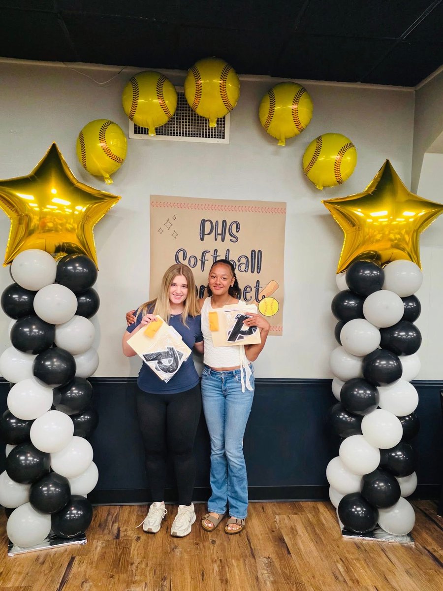 SoftballPerkins's tweet photo. 2026 Softball Banquet! 🥎🏴‍☠️

Congratulations to all the award winners Way to go!! 
Special shout all those that helped make tonight possible: 
VFW Post 2529 Sandusky
Violet pineapple balloons
EverBond Banners
Sam's Club
Perkins Athletics Booster Club
And especially Bryan Wilson https://t.co/I6lrcLIRGh