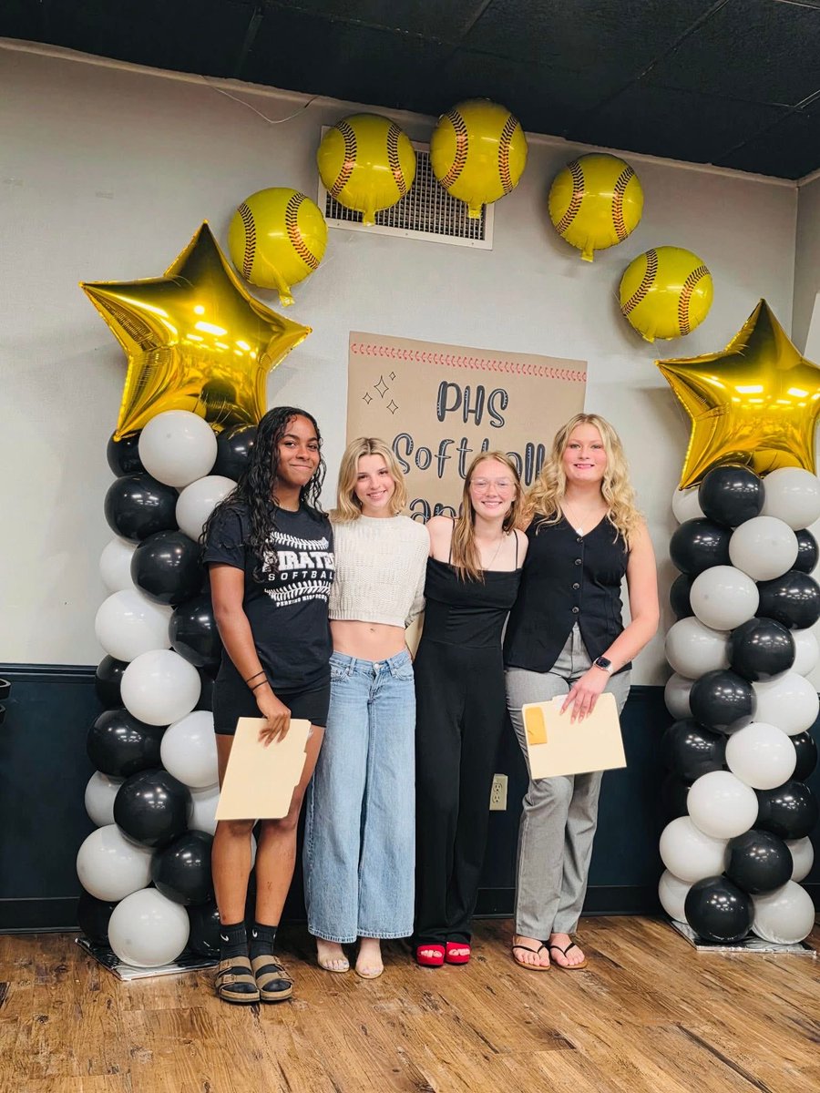 SoftballPerkins's tweet photo. 2026 Softball Banquet! 🥎🏴‍☠️

Congratulations to all the award winners Way to go!! 
Special shout all those that helped make tonight possible: 
VFW Post 2529 Sandusky
Violet pineapple balloons
EverBond Banners
Sam's Club
Perkins Athletics Booster Club
And especially Bryan Wilson https://t.co/I6lrcLIRGh