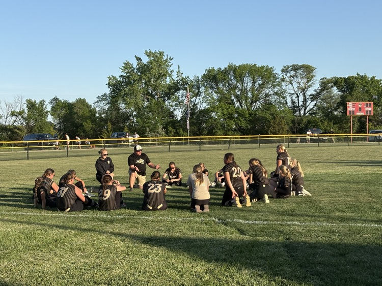 MennoWolves's tweet photo. The Trappers lose a heartbreaker to the Avon Lady Pirates 6-2 in the SoDak 16.  Good job on the season and you will be back next year. https://t.co/yiIsSYcHBC