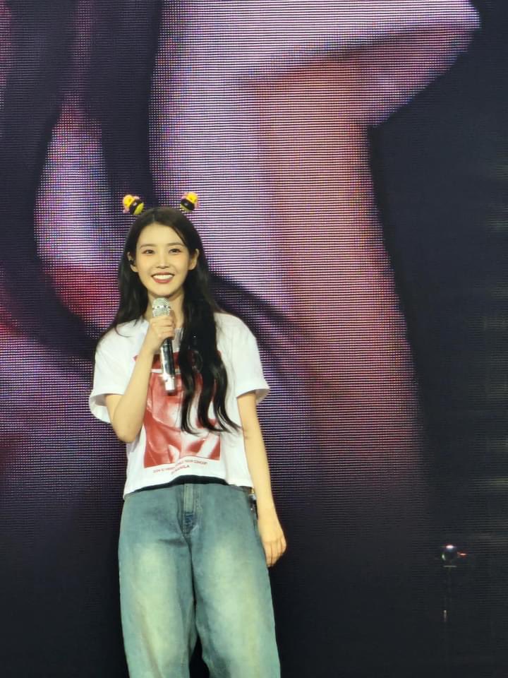JBI_26's tweet photo. To all the haters and bashers: 😡🤬😡🤬😡🤬

Huwag si IU. Huwag si Lee Jieun.

Tandaan nyo may IU Karma..😆 https://t.co/3PyVKiQEE9