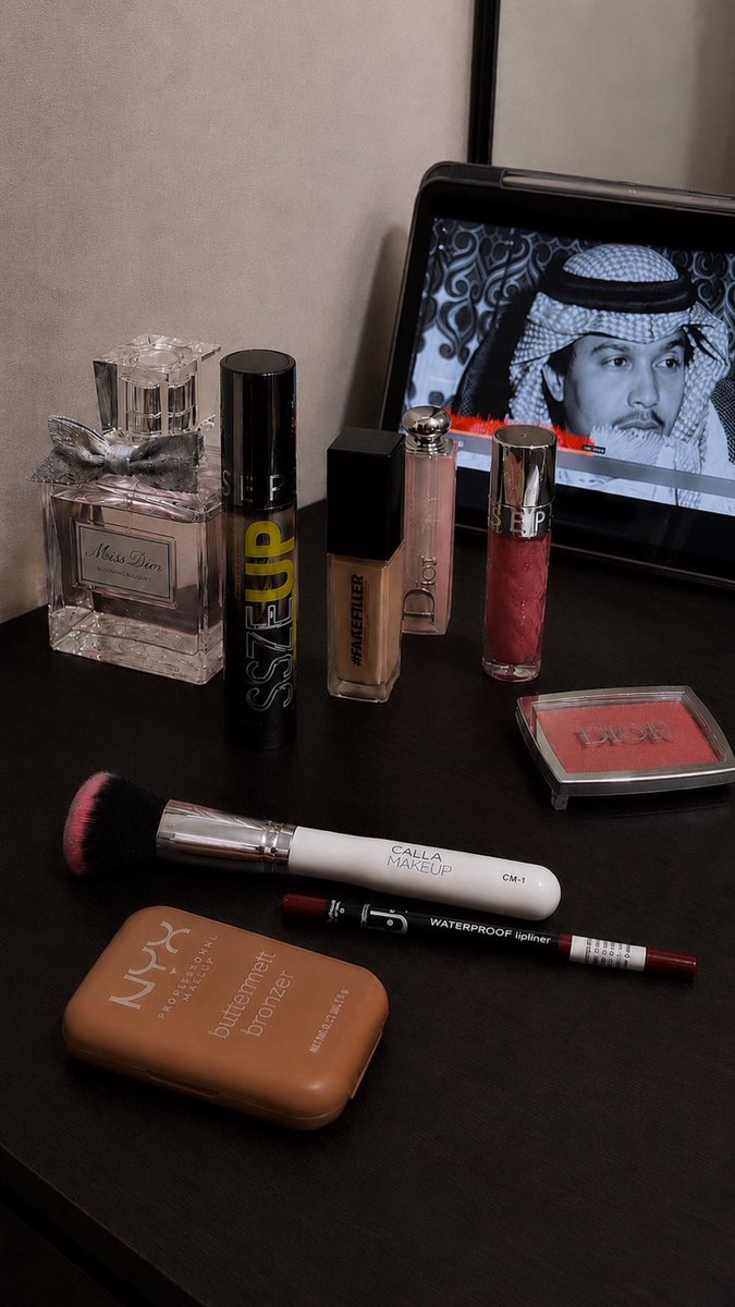 jlsllr's tweet photo. Eid makeup💄 https://t.co/0BsSjx0Dbd