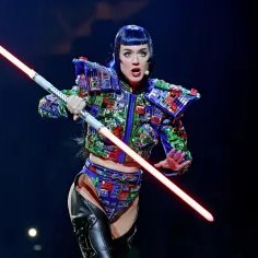 MeConteJa's tweet photo. Esperavam RBD, receberam...

Katy Perry é o principal nome cotado para a edição 2027 do "Todo Mundo no Rio", na Praia de Copacabana.