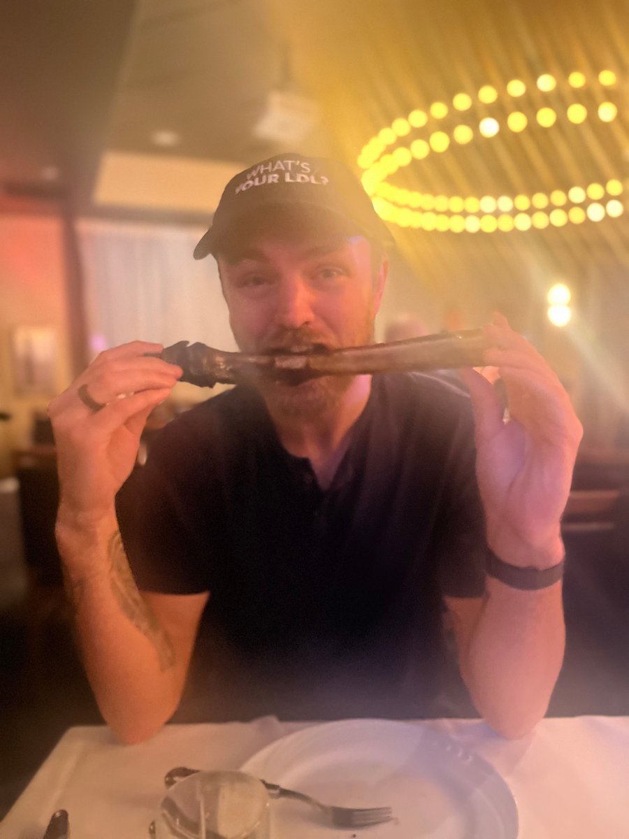matthewbaszucki's tweet photo. What's the best predictor of whether someone will develop a psychotic disorder by their mid-20s?

Not trauma. Not family stress. Not bad luck.

Insulin resistance at age 9.

A study of 5,000 kids found that the children with the highest levels of insulin resistance at age 9 were 500% more likely to have a psychosis-risk mental state by 24. 300% more likely to already be diagnosed with bipolar or schizophrenia.

The metabolic problems come first. Then the brain symptoms follow.

I ate a standard American diet through my childhood and teens. Pasta, pizza, beer, sugar, seed oils. By 19, I was hospitalized for manic psychosis.

The metabolic foundation was terrible. And fixing it fixed me.

The food we eat doesn't just affect our waistlines. It affects the organ that makes us who we are. And nobody told me that for the first 24 years of my life. #lowcarb