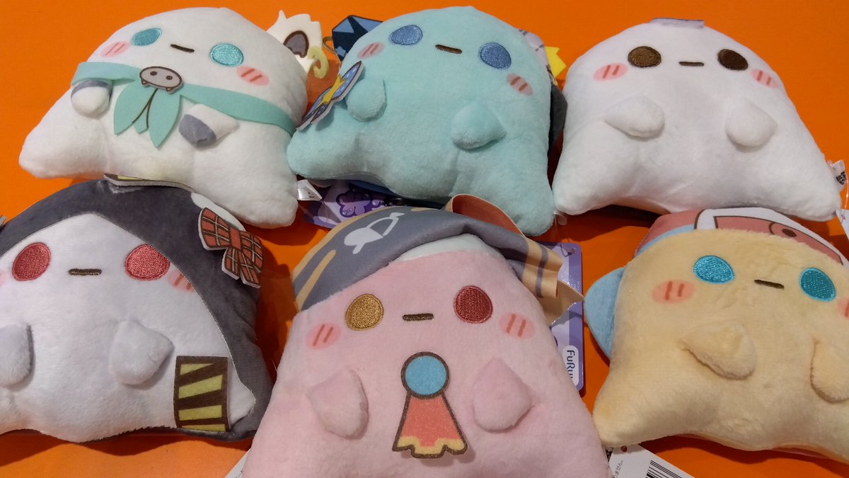 景品入荷情報】 ホロライブプロダクション もちぽよちゃん パスケース1 2