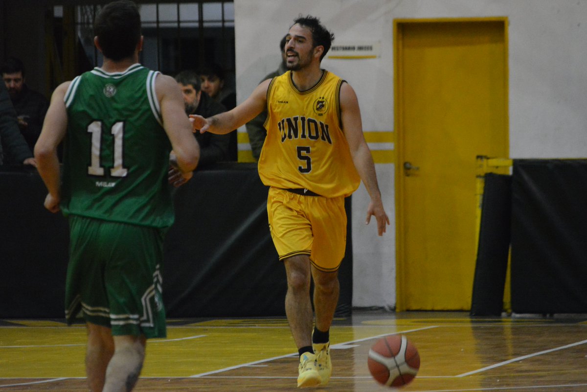 uv_lp's tweet photo. Nuestro equipo venció a Astillero por 82-65 en el Miguel García y sigue invicto en el Anual de la APB.

🔥P. Moreira 24 pts 6 reb
🔥Gorostegui 15 pts 5/9 3P
🔥JP García 11 pts 8 reb 5 asist
🔥 @Manauv  13 pts 4 reb 4 asist 3 rec

¡Vamos Unión!

#AlmaDeBarrio #UVLP2026 https://t.co/5EGWSVyrx4