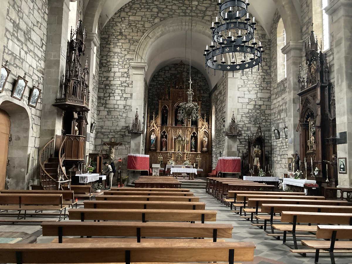 RetireesROAMING's tweet photo. We are now in #Padron arriving yesterday from #CaldasdeReis. We met Julia on the way on her second Camino. She prefers the #CaminoFrancesb to the #CaminoPortugues. Today we began our final day of our journey….
#BuenCamino https://t.co/4Exso1Rtoi