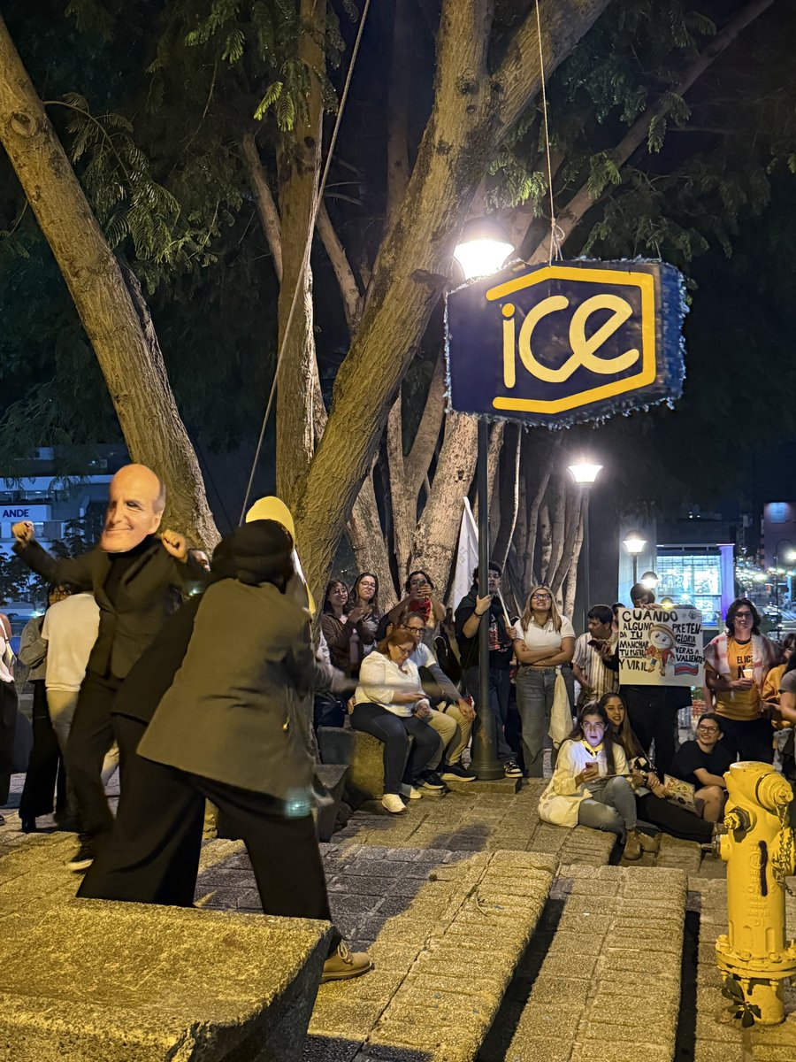 FIPROFYL's tweet photo. Seguimos manifestándonos contra COMBO ELÉCTRICO ⚡️en la Asamblea Legislativa ‼️‼️‼️ https://t.co/ij1ydGZhnd