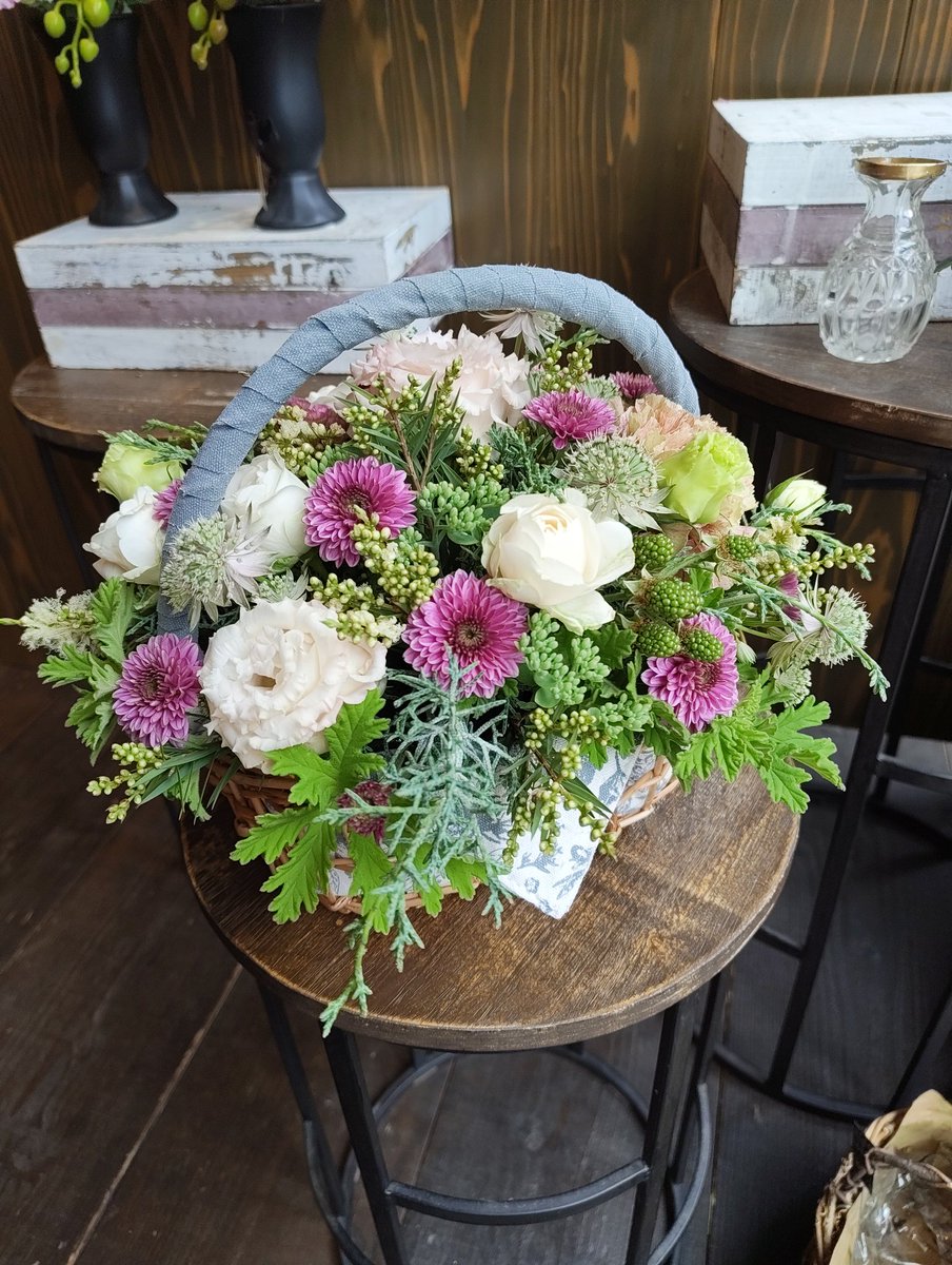 ForestdeFlorist's tweet photo. #TLを花でいっぱいにしょう #癒し #宗像市 #福岡県

昨日のお花の教室で作りました
生徒さん募集中！
#ブラックベリー #フラワースクール https://t.co/ton1lAxjI9