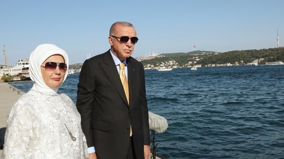 AK Gençlik tweet media