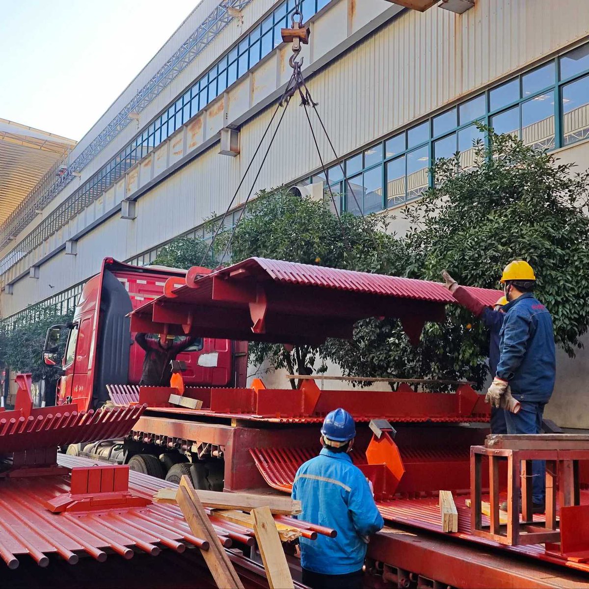 HD_BOILER's tweet photo. 🔥 From precision cutting to ready-to-ship boiler parts: every step ensures top quality for power plants.
https://t.co/aftgCH8wjn
#BoilerManufacturing #MetalCutting #BoilerComponents #IndustrialQuality #PowerPlantParts https://t.co/HqLFtuzupw