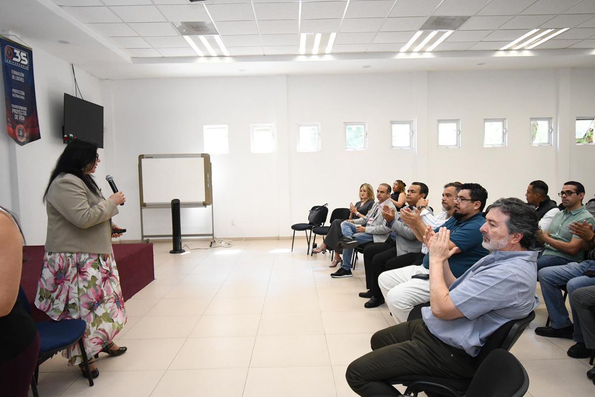 PoderJudicialGT's tweet photo. #Agenda | La Presidenta Alma Delia Camacho Patlán sostuvo una reunión de trabajo, convocada por integrantes de  COPARMEX Celaya, en la que presentaron  las acciones, avances y proyectos que impulsa el Poder Judicial del Estado de Guanajuato para fortalecer el servicio de impartición de justicia.

Durante el encuentro, se destacó la importancia de mantener una coordinación cercana con los distintos sectores de la sociedad para consolidar una justicia más humana, incluyente y transparente.