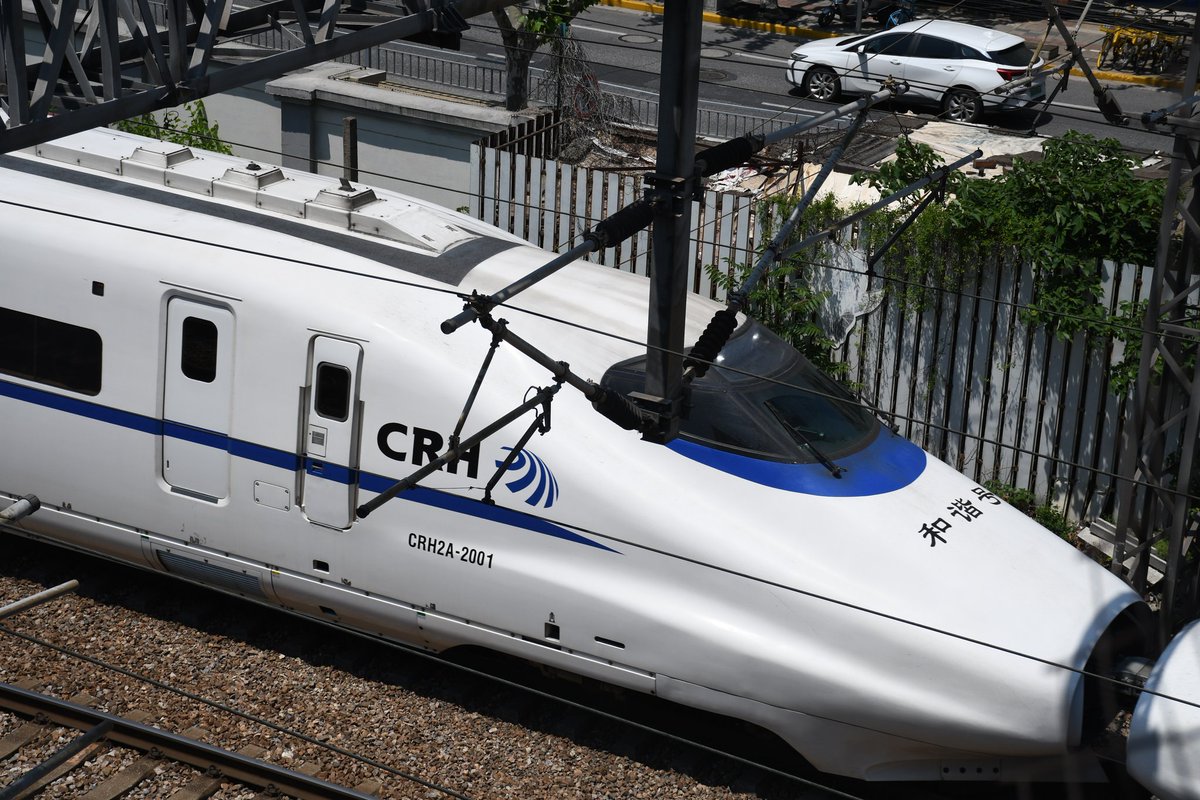 City_Railway's tweet photo. 日本製の初期に導入された編成
👈️2001
👉️2002

※2026年5月撮影
なお当初の計画によれば今年で置き換える計画があるとのことです。 https://t.co/BbV1sY0OSe