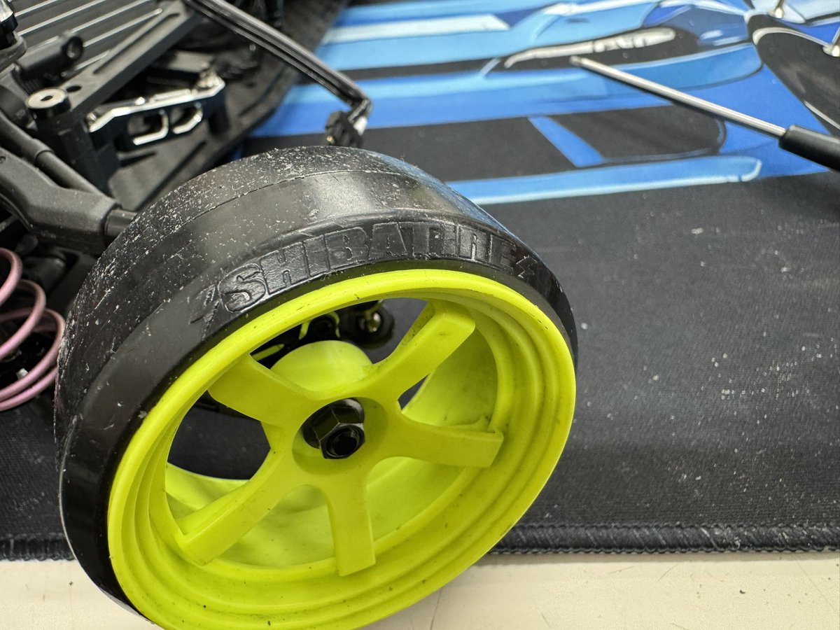 IFROLLblue's tweet photo. このRDXあまり使ってなかった体と思うけど
スポエディだと思ってずっと使ってました…

老眼のせいにしておこう https://t.co/h5BsGAvlRR