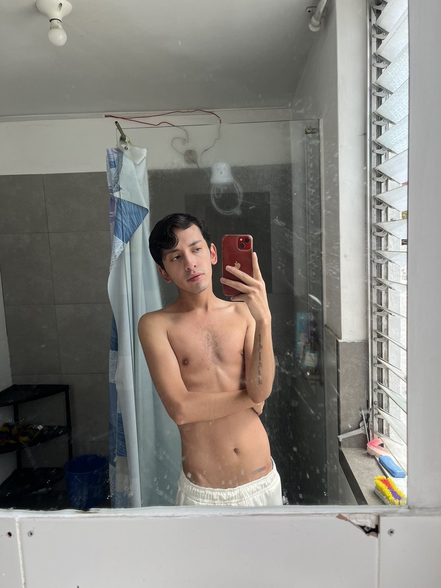 Anth 33 tweet media