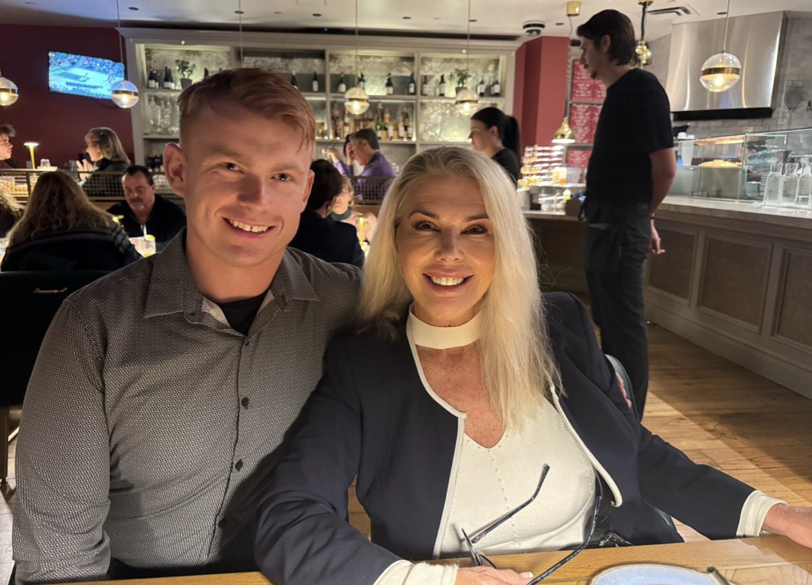 LoriMills4CA42's tweet photo. Last attempt! 
Today was a great day! My husband had another normal brain scan, and my son was hired by Secret Service! https://t.co/m0rqepRnXI