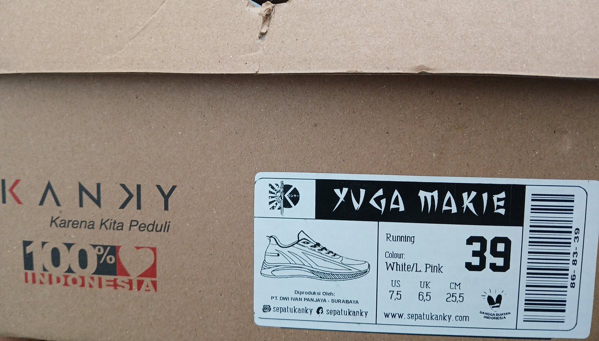 terasera_'s tweet photo. wts sepatu kanky yuga makie white/light pink uk. 39. kondisi baru banget, boks lengkap. dijual karena kekecilan, dm for price.
📍malang https://t.co/2c3S9vwgd3