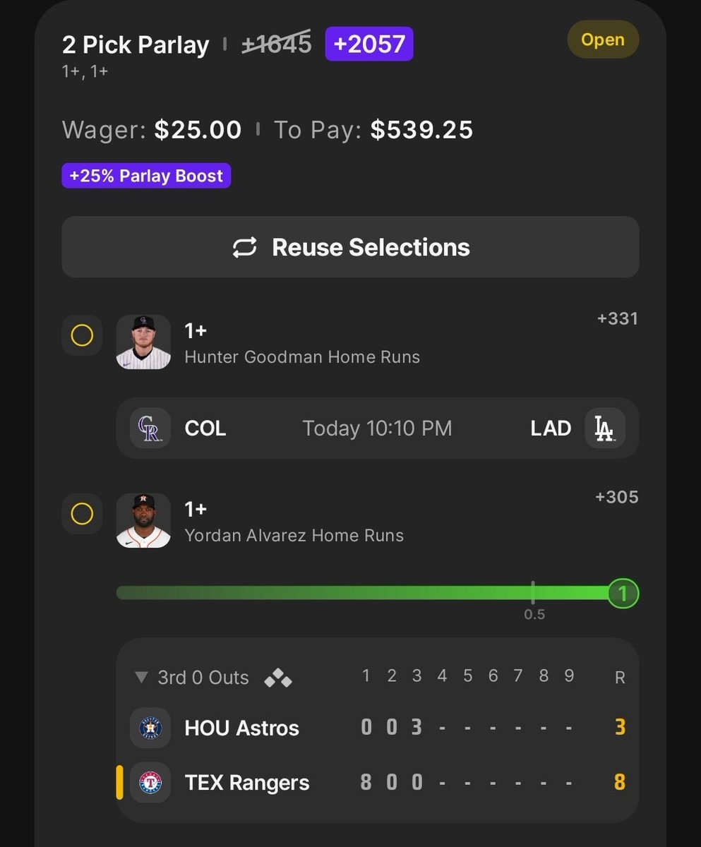 xFlyGod's tweet photo. $25 to 4 people who like this post if Hunter tucks us in tonight 🕯🕯🕯 https://t.co/94qpDVwPaj