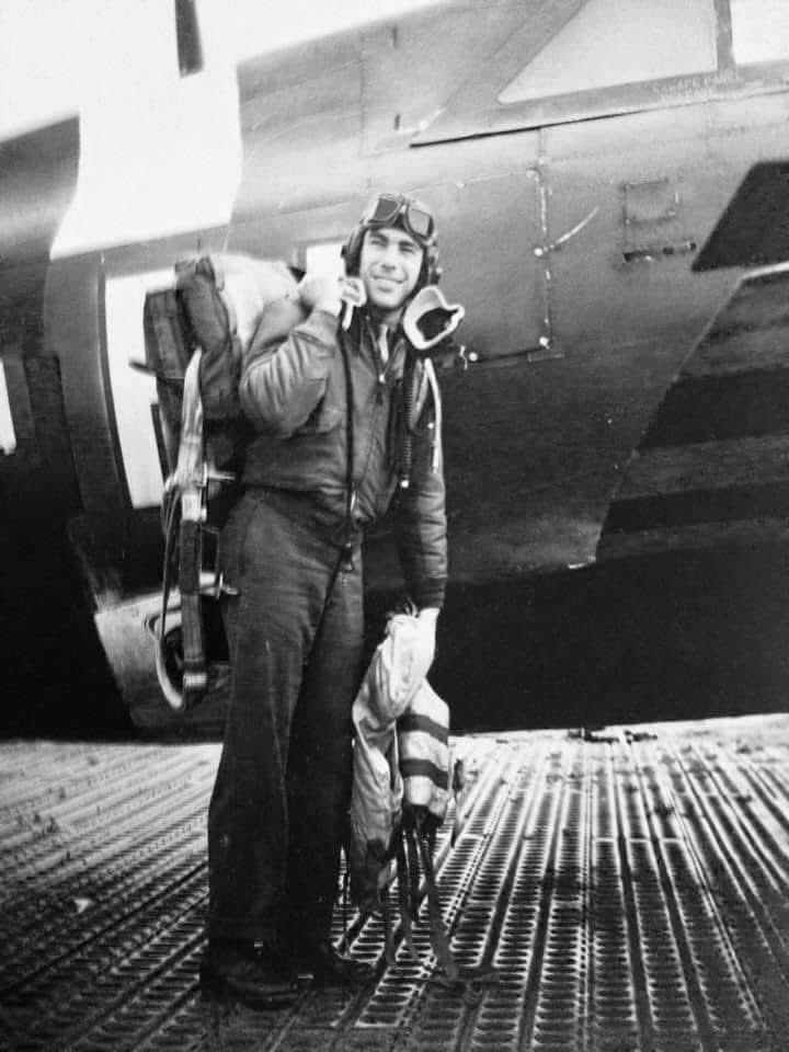 HollyCondrey's tweet photo. @prattprattpratt My Great Uncle, 1Lt. Harry Fritz Rideout, Pilot, 356 Army Air Force Fighter Group, 9/9/1944, casualty of  WW2 🇺🇸 https://t.co/jUyAlzJv1P