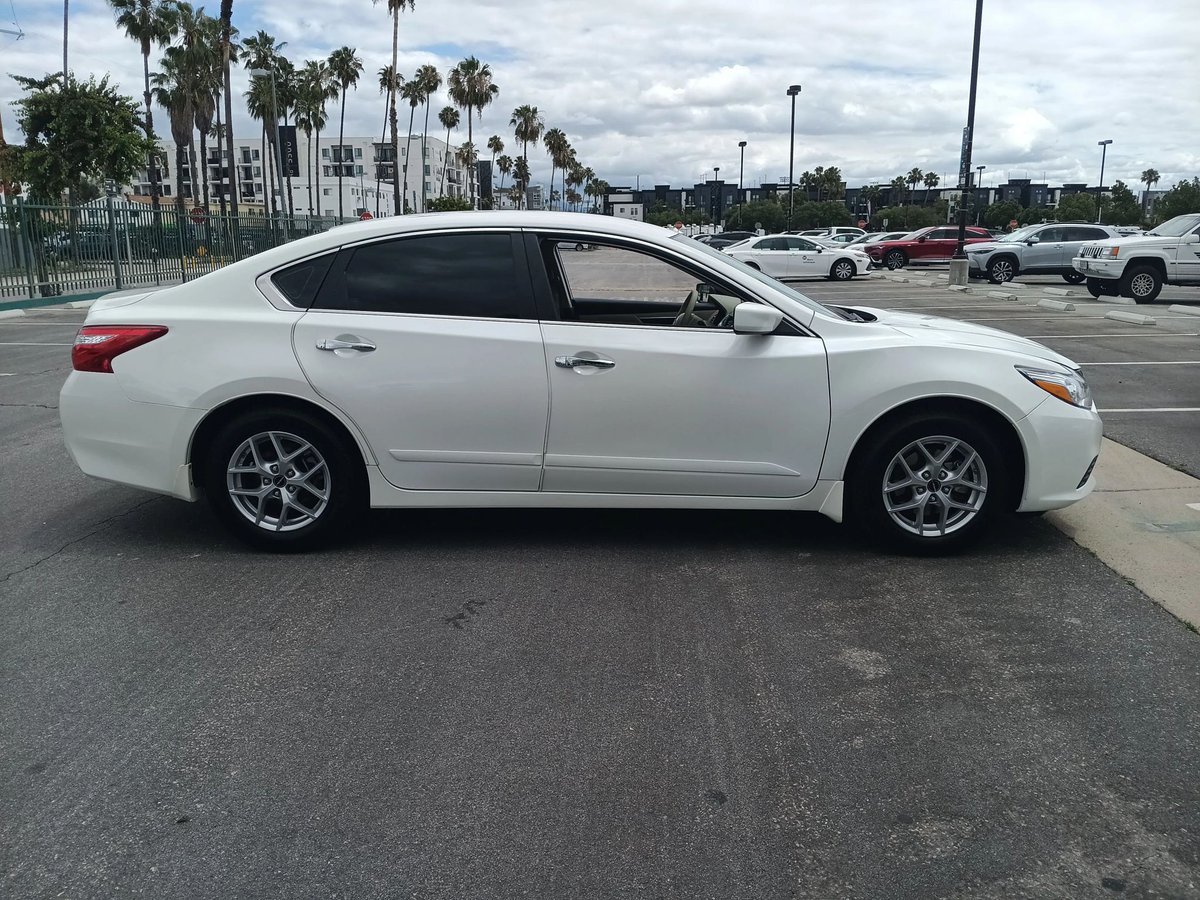 FJAutoSale's tweet photo. Looking for a reliable, fuel-efficient sedan with modern comfort and a smooth ride? This 2017 Altima delivers excellent gas mileage, roomy seating, and dependable Nissan performance — perfect for commuting, family trips, or daily driving! 🌟 https://t.co/sWLMz5DO6F