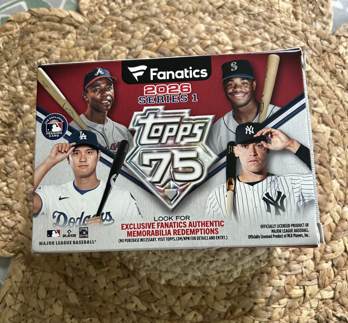 LeeAdams_'s tweet photo. Had a TikTok shop coupon so ordered a fanatics blaster, and let’s just say, the box was better than any card I pulled. Win some, lose some, always fun. https://t.co/jWh7Q5NoW8