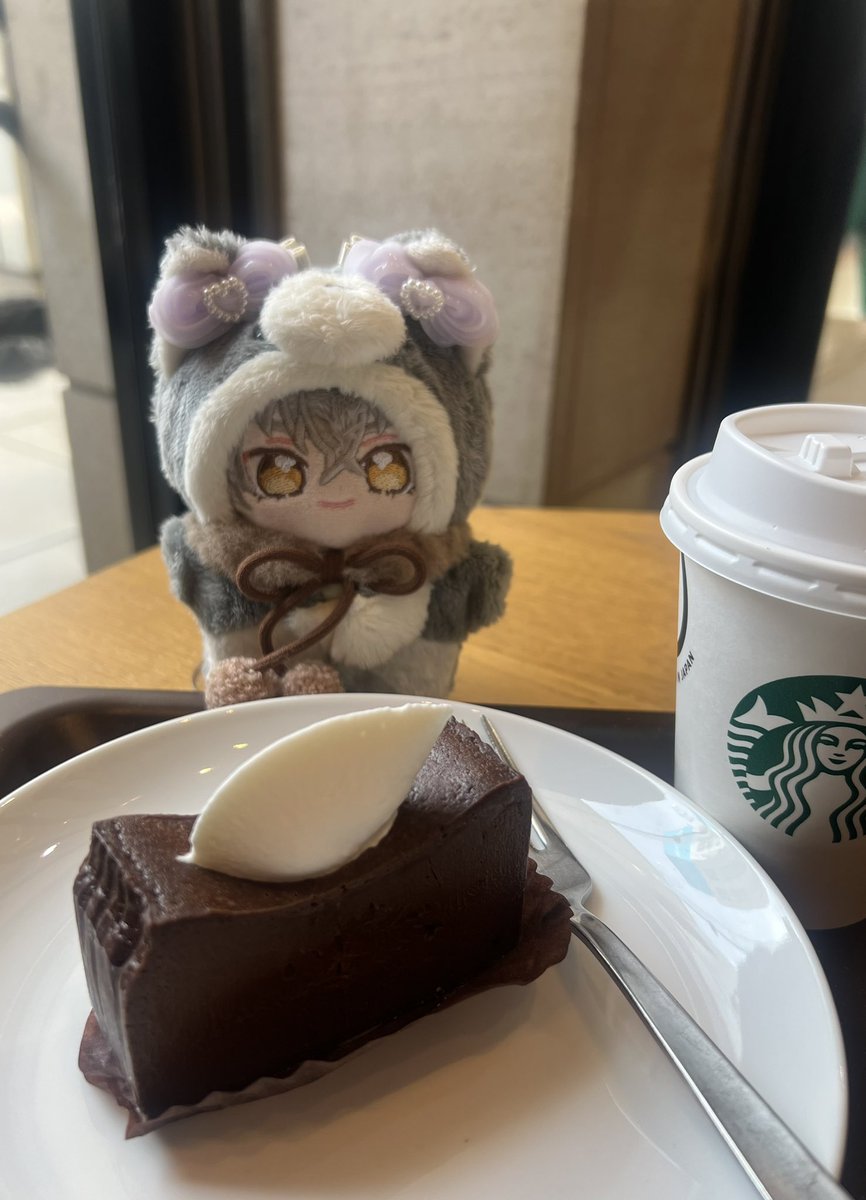 aibon8484's tweet photo. スタバさんのチョコテリーヌ🍫、うまぁ✨✨ https://t.co/mMzE6KOXHM