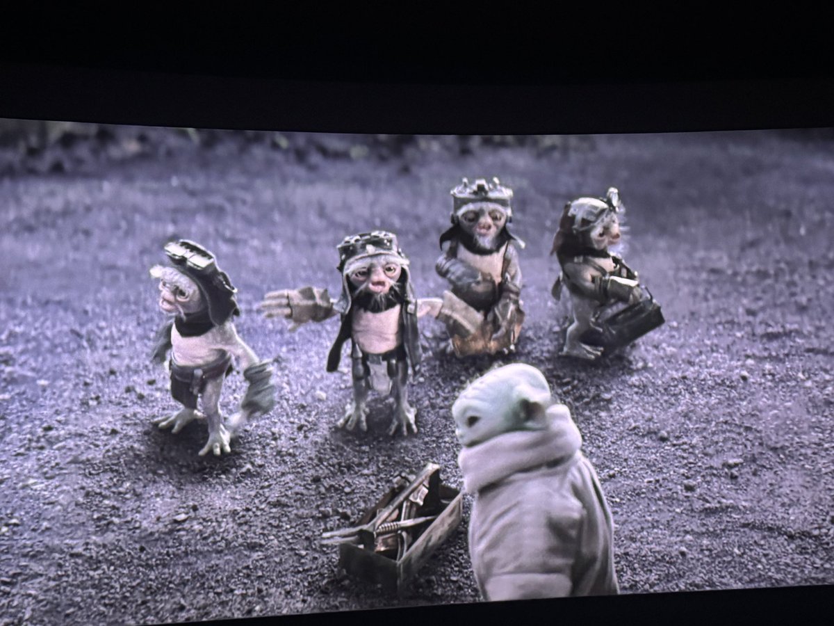 JonPaulKelly's tweet photo. They had baby yoda lock eyes with a chinese guy running a food stall and made the guy look like he was gonna chop baby yoda up and grill him https://t.co/mh4FTbfUYX