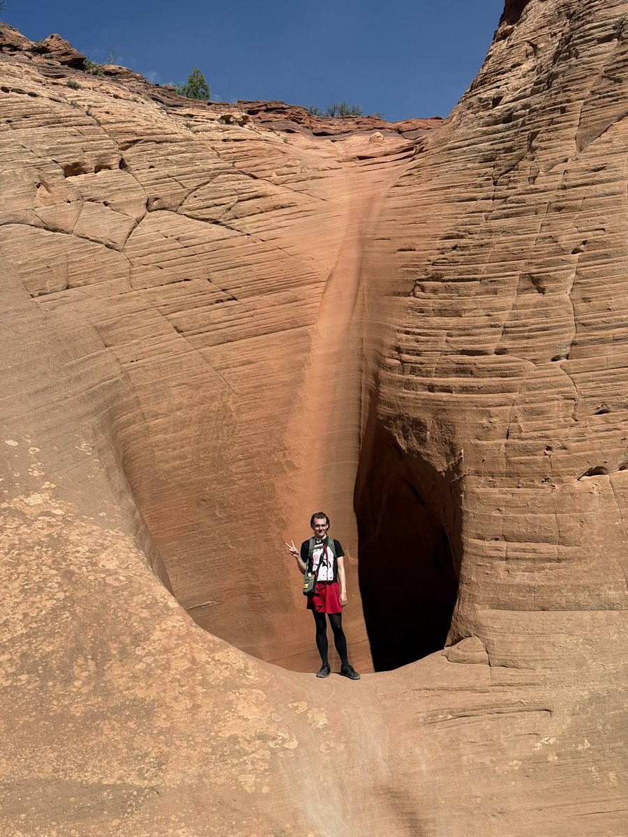 roanestate's tweet photo. 📍 Zebra Slot Canyon, Utah

These are always some of our favorite photos from the Southwest Field Trip! Zebra Slot is part of Utah’s Grand Staircase-Escalante National Monument. The striped sandstone walls are incredible. #RoaneState #SWFT26 🏜️ https://t.co/v78zKoFDDx