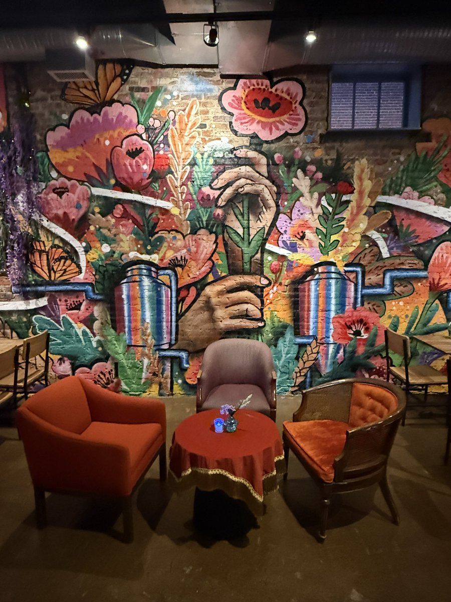 larryhanderhan's tweet photo. 🚨 @urbangardenbrew is open in the old Right Proper Shaw space 🙌 We loved it all, from the beers to the burger to the service…check it out! @shawmainstreets @LeDroitParkDC https://t.co/cWGu6iT0Wy