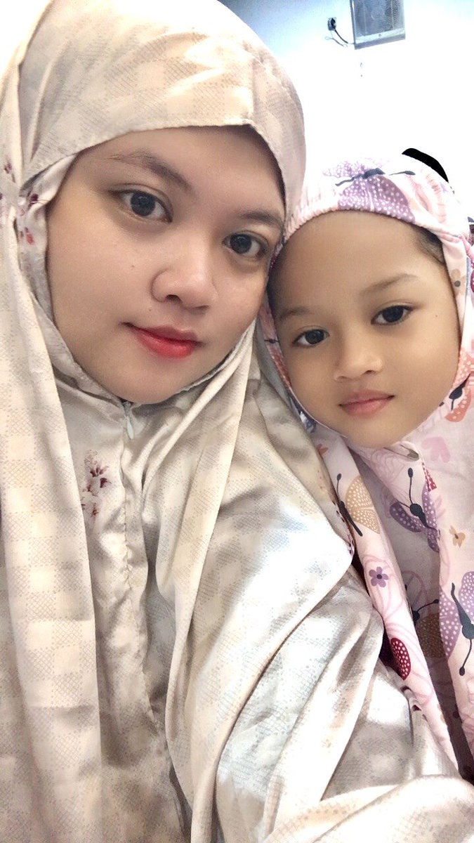 httpey's tweet photo. alhamdulillah bisa shalat eid 🤗✨ https://t.co/III1DqlJaS