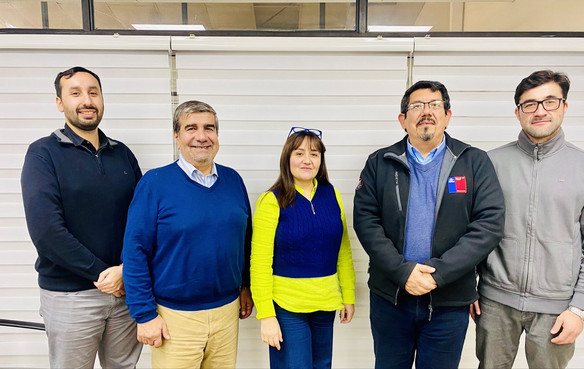 nubledrt's tweet photo. 📌 Dirección Regional del Trabajo Ñuble se reúne con el Observatorio Laboral Regional, para coordinar el Taller de Formación sobre prospectiva Laboral y desafíos del empleo Regional, dirigido a Directores Sindicales ✅ https://t.co/MObCm5ARHA