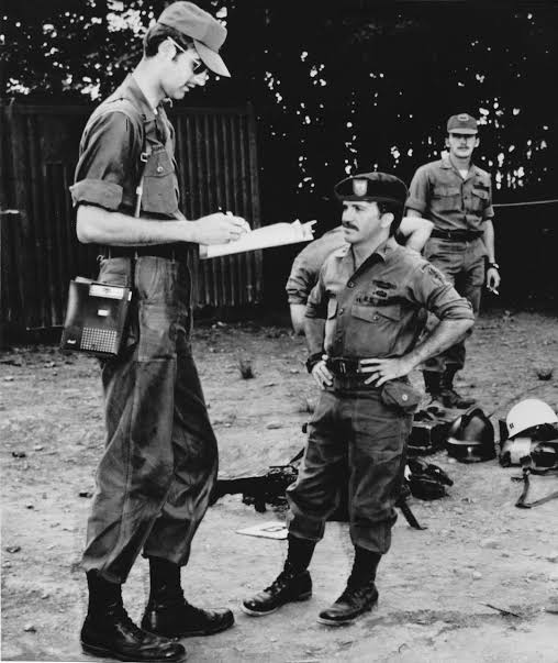 DeltaDagger3's tweet photo. @tiarbaharizk @kamto_adi Yaelah tinggi mah jgn selalu jd acuan, yg penting kompetensi. Richard Flaherty tinggi 145cm jd bagian dari pasukan khusus Amerika di Perang Vietnam. Dia disegani di sana sampe dapet julukan "Giant Killer". https://t.co/1YStYLSdYw