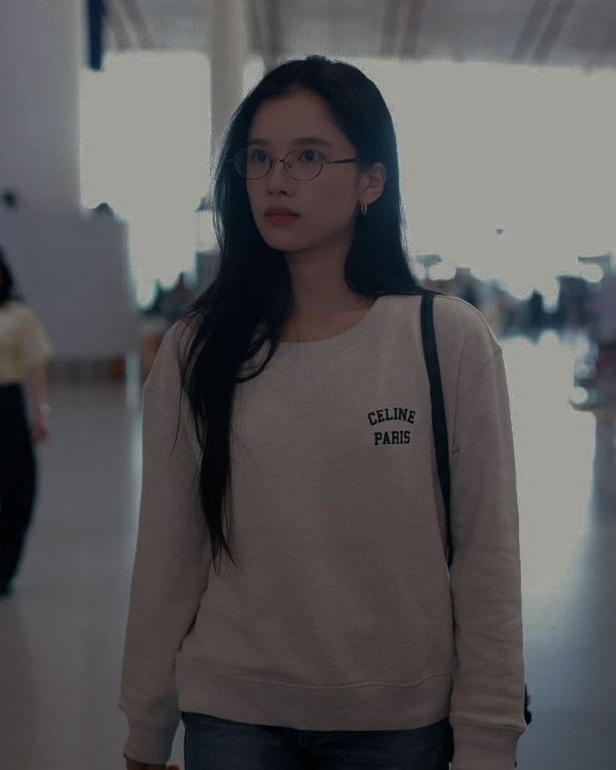 ELLE-ROSE SOERYA MILLER tweet media