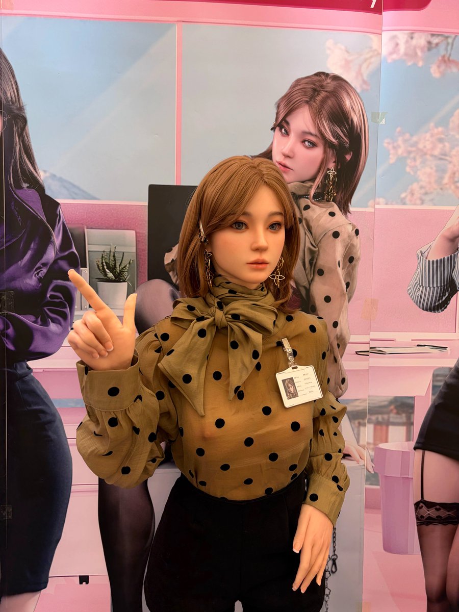 AliceSE155833's tweet photo. EDEN JAPAN ADULT EXPO — Day 1!
Miori is here at B18. Come say hi! 🔥
#EDENJAPAN #AdultExpo2026 #SEDOLL #AyaSeries #Miori #TokyoExpo #DollExpo https://t.co/iOhVeRUvi3