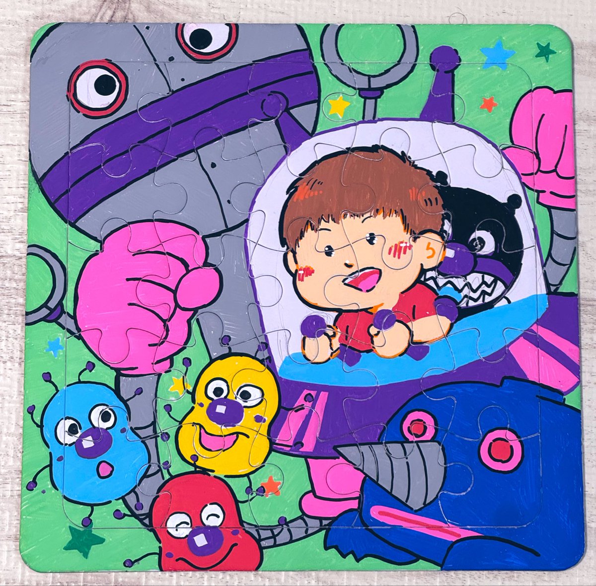 June580May's tweet photo. 自分の絵とポスカの相性の良さを感じた今日この頃 https://t.co/O4hDbuE1WF