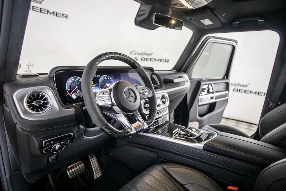 HighlineAutos's tweet photo. FOR SALE- 2022 Mercedes-Benz G63 AMG, Manufaktur Monza gray magno over titanium gray pearl leather, 577hp biturbo V8, 21,635 mi, $28k in options, Manufaktur interior plus pkg, AMG performance pkg, etc. $163,599
•
CLICK to View Listing: https://t.co/7B6XF1IZcZ
-
#mercedes #amg https://t.co/3LAMzziXbR