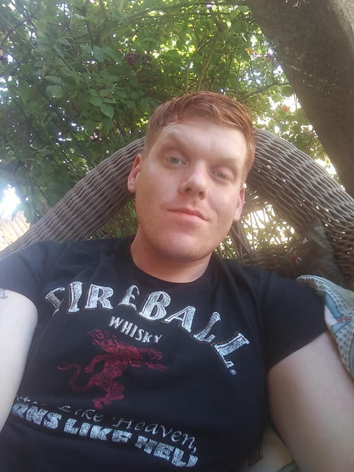 FireBallPizza tweet media