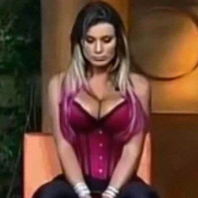 ohmyfree's tweet photo. @crfxtian Cheiro de pica bem lavada, mais que passou por um treino básico na academia... 🙂 https://t.co/KA5UPLk4Jw