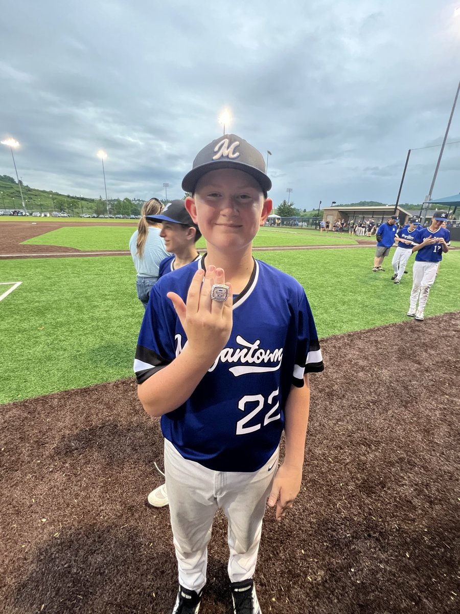 tcbradley23's tweet photo. We’re a baseball family!  The last week or so has been pretty special.  @LandonBradley22 coached his team which includes @TheZMan221 to a championship. The school I coach @MohiganBaseball and the school I played at @JmhsbaseballWV both heading to states! https://t.co/sFWdIZSPdT
