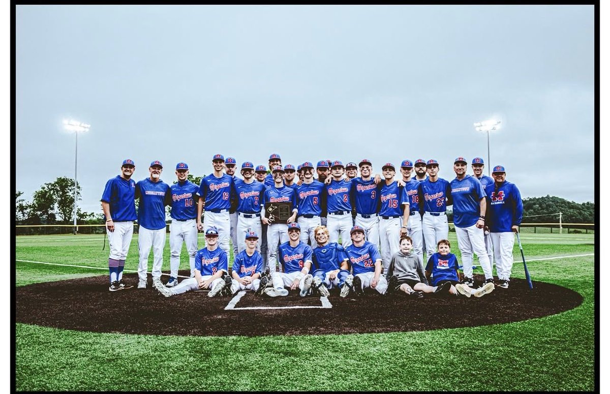 tcbradley23's tweet photo. We’re a baseball family!  The last week or so has been pretty special.  @LandonBradley22 coached his team which includes @TheZMan221 to a championship. The school I coach @MohiganBaseball and the school I played at @JmhsbaseballWV both heading to states! https://t.co/sFWdIZSPdT