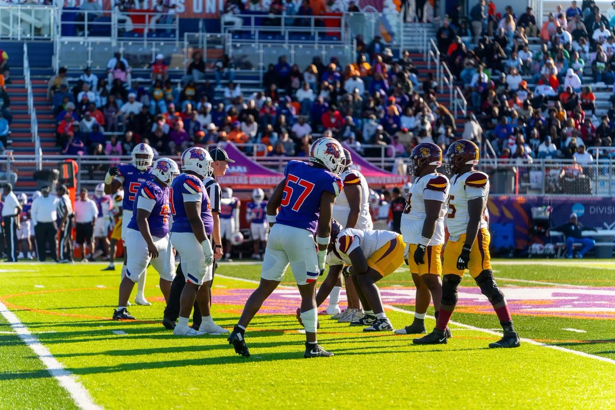 starrjaxon_'s tweet photo. After a Great conversation with @CoachDHayes1 I have received my 4th offer from Edward Waters University!!
@RecruitLamar @LamarTexansFB @CoachC3Neal @DonnieBaggs_ @coachupton43 @npatexas1 https://t.co/EwMmoKr2dP