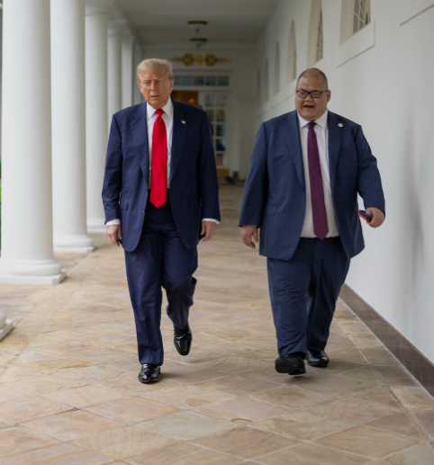 AgentJoe11's tweet photo. @TheRickWilson Can't happen soon enough.  Tomorrow maybe?  But he said he's the healthiest president in history.  5% body fat.  He can bench 300#.  He's lying.  but to be  fair, he's not as fat as Oddjob Stevie. https://t.co/bEBmkarrtz