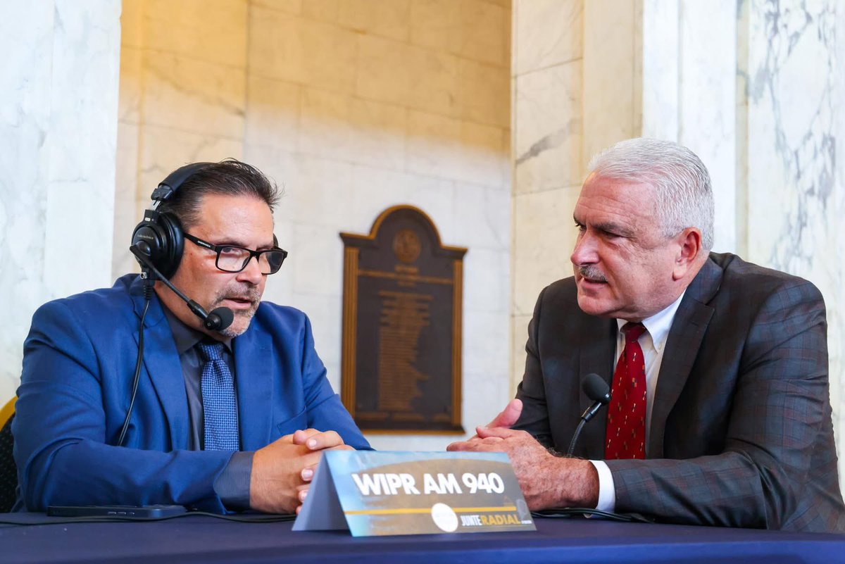 radiodifusores1's tweet photo. Celebramos la 4ta edición del #JunteRadial2026 en el Senado de Puerto Rico junto a radiodifusores de toda la Isla, como parte del Mes Nacional de la Radio.

La radio evoluciona, innova y sigue conectando a Puerto Rico. 📻🇵🇷

#RadioPuertoRico #ARPR https://t.co/h7YhbZ1120