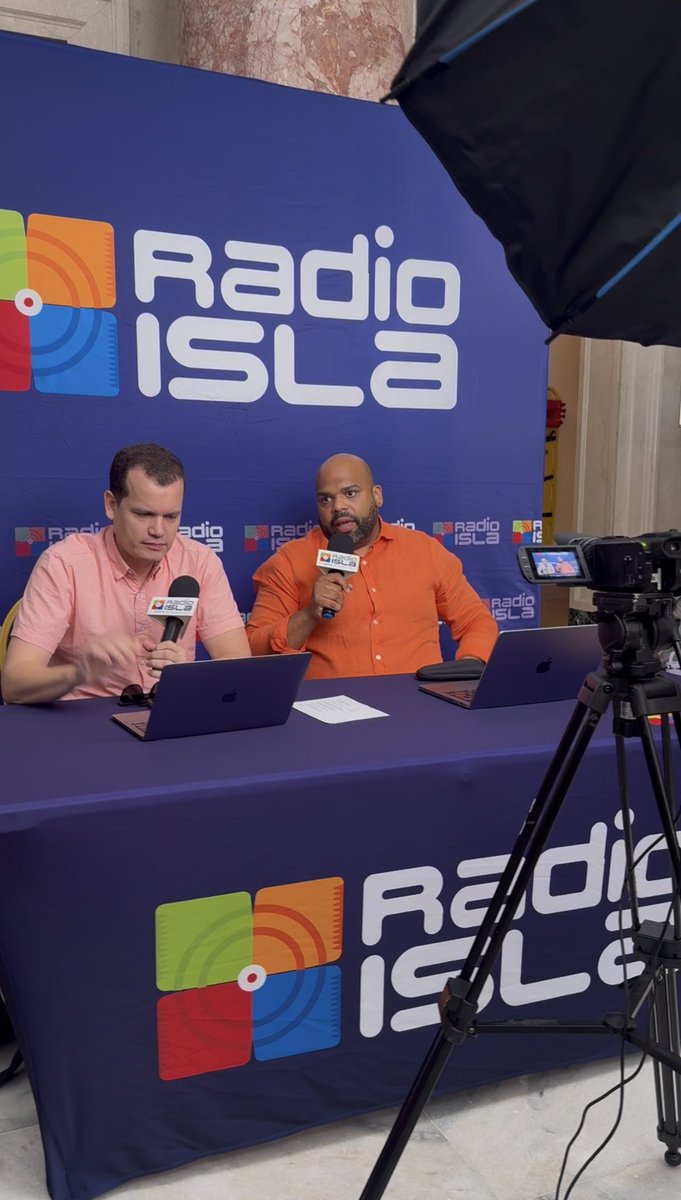 radiodifusores1's tweet photo. Celebramos la 4ta edición del #JunteRadial2026 en el Senado de Puerto Rico junto a radiodifusores de toda la Isla, como parte del Mes Nacional de la Radio.

La radio evoluciona, innova y sigue conectando a Puerto Rico. 📻🇵🇷

#RadioPuertoRico #ARPR https://t.co/h7YhbZ1120