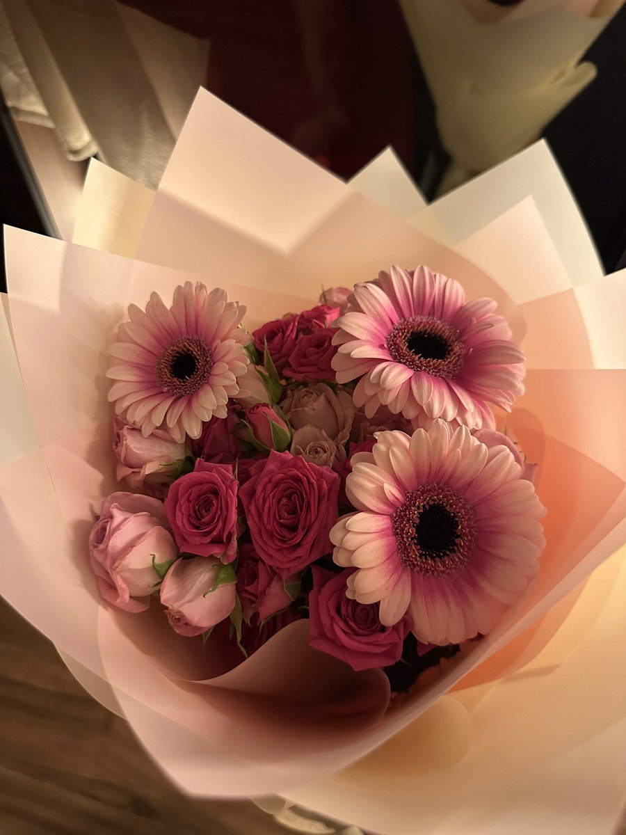 starywill's tweet photo. Look how pink soo pretty https://t.co/19CXPOyH6k