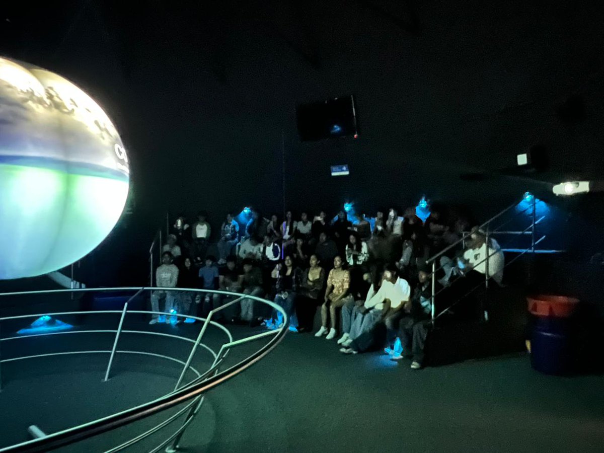 SAMA_Zac's tweet photo. Personal de SAMA brindó un recorrido interactivo en Casa de la Tierra a 50 estudiantes de Genaro Codina para  fomentar una educación ambiental, mediante la concientización sobre los efectos del cambio climático y las acciones para el cuidado de nuestro planeta. https://t.co/FoelIVI2LZ