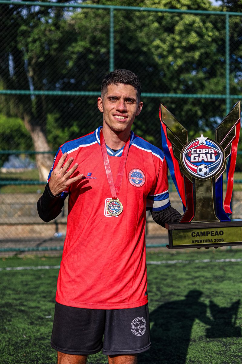 danfca_'s tweet photo. LA BENDITA COPA GAU 🏆🔴🔵 https://t.co/0dgylmamtj
